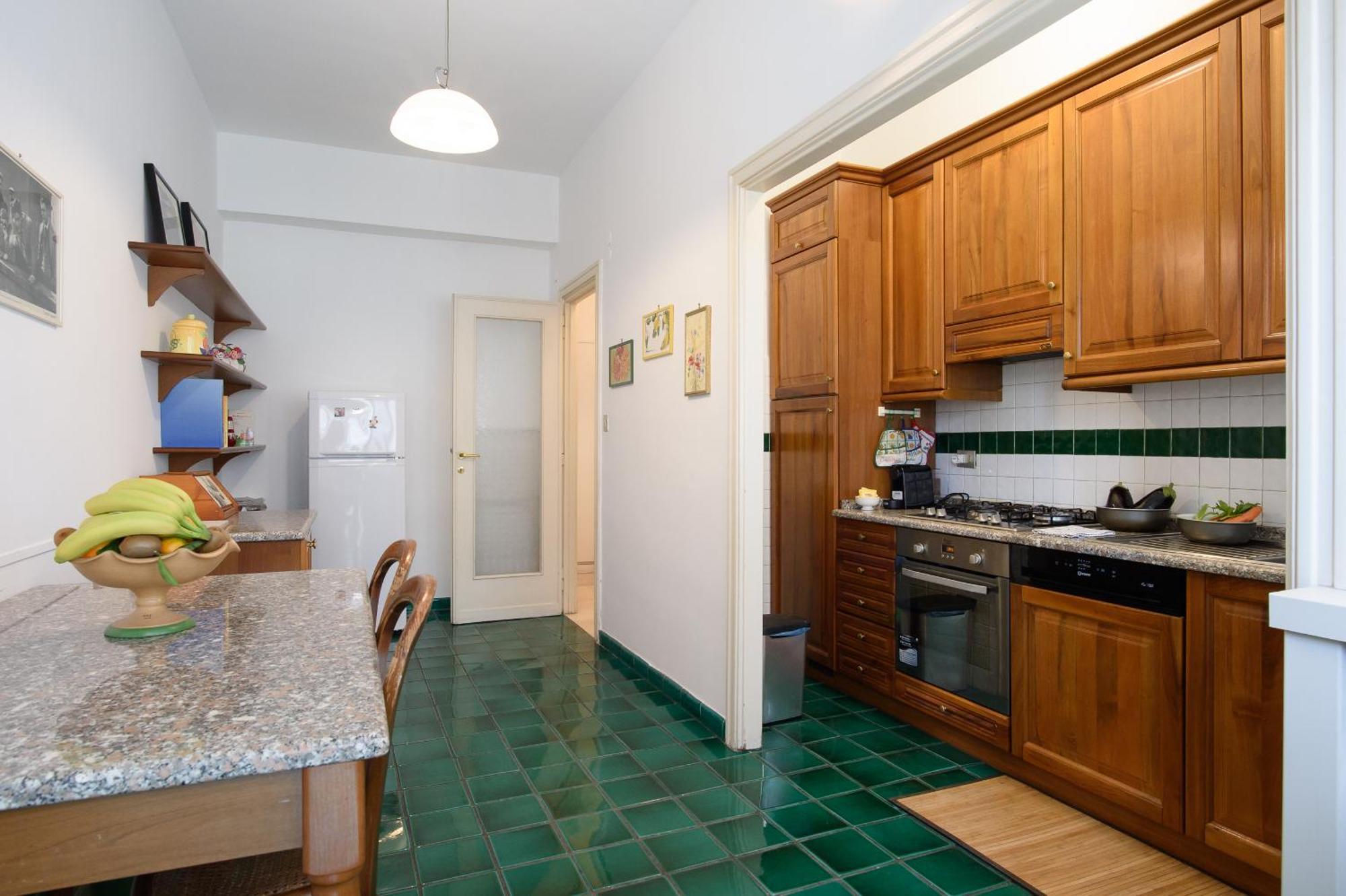 Casa Nella, With 2 Bedrooms, Roma